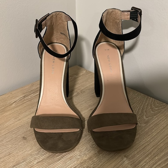 New Look Suede Open Toe Two Tone Block Heeled Sandal In Khaki Green Size 6 - Picture 4 of 7